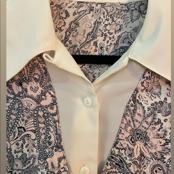 Vintage Button Down! - Picture 6 of 7